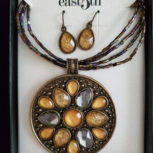 4-Strand Necklace and Earring Set